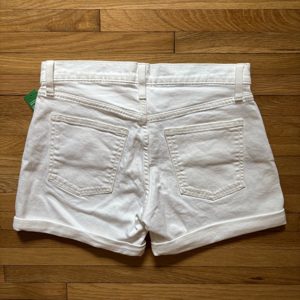NWT GAP Women’s 5” White Mid Rise Girlfriend Denim Shorts 27/4P Festival Boho - Picture 4 of 7
